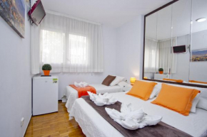 Гостиница Barcelona City Seven  Барселона